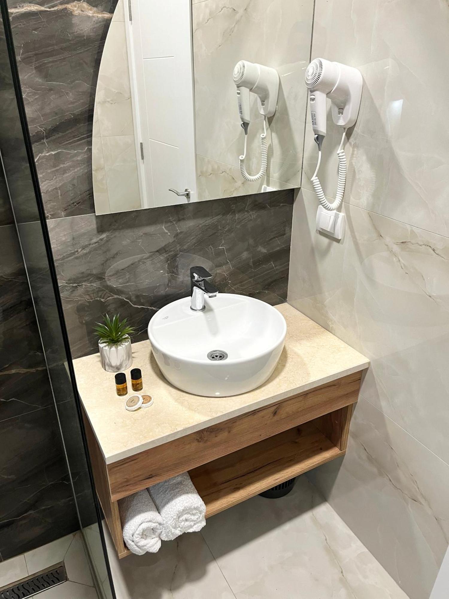 Aparthotel Supreme Luxury Ulcinj Exterior foto